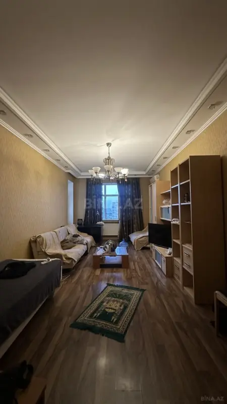 Satılır 2 otaqlı mənzil 95 m²