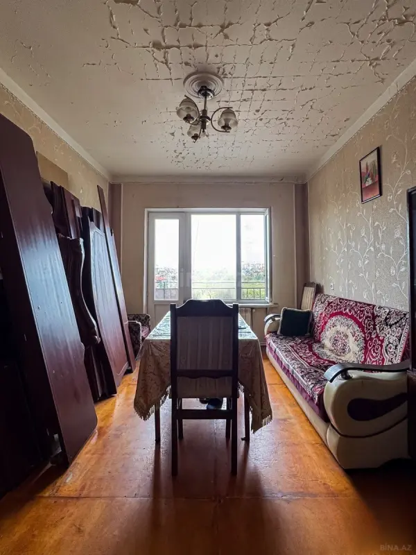 Satılır 4 otaqlı mənzil 100 m²