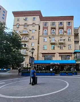 Kirayə verilir 3 otaqlı mənzil 85 m² — Bakı, Sahil qəs. 3 otaq 85.00 m²