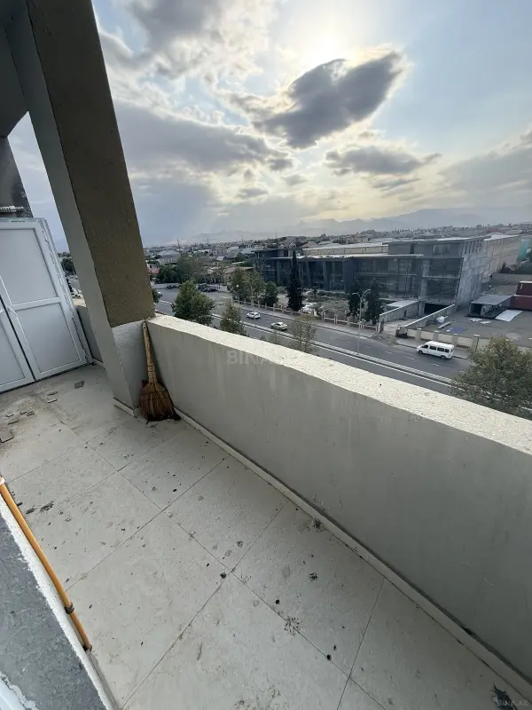 Satılır 3 otaqlı mənzil 125 m²