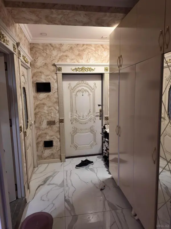 Satılır 2 otaqlı mənzil 66 m²