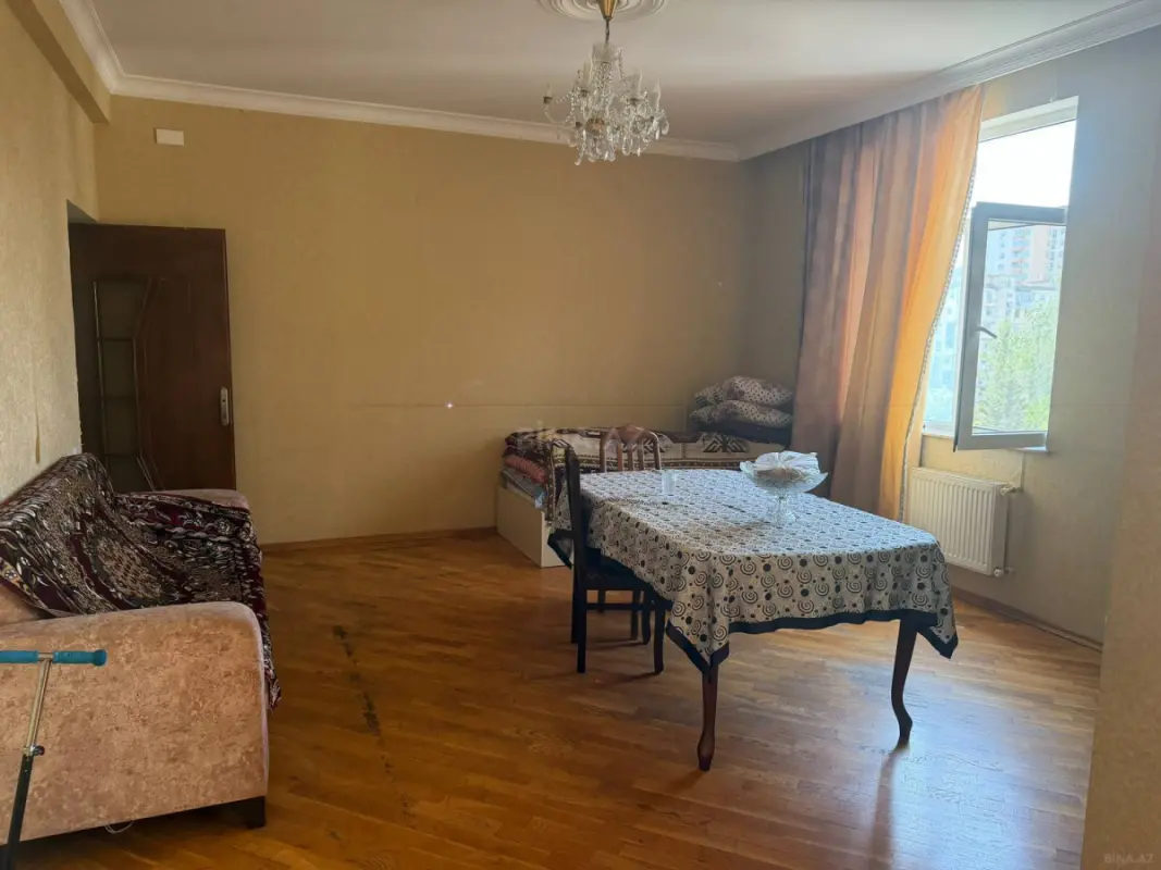 Satılır 3 otaqlı mənzil 115 m²