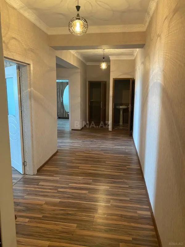 Satılır 2 otaqlı mənzil 101 m²