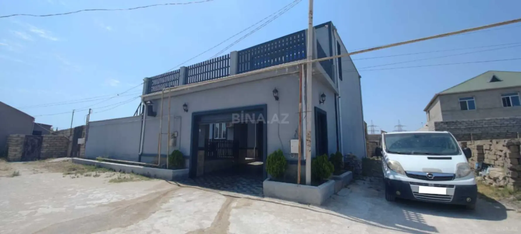 Satılır 4 otaqlı həyət evi 250 m²