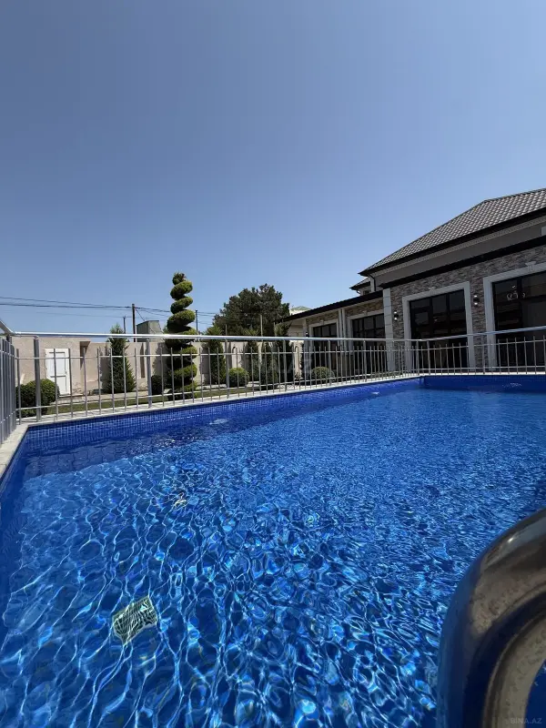 Satılır 7 otaqlı həyət evi 470 m²