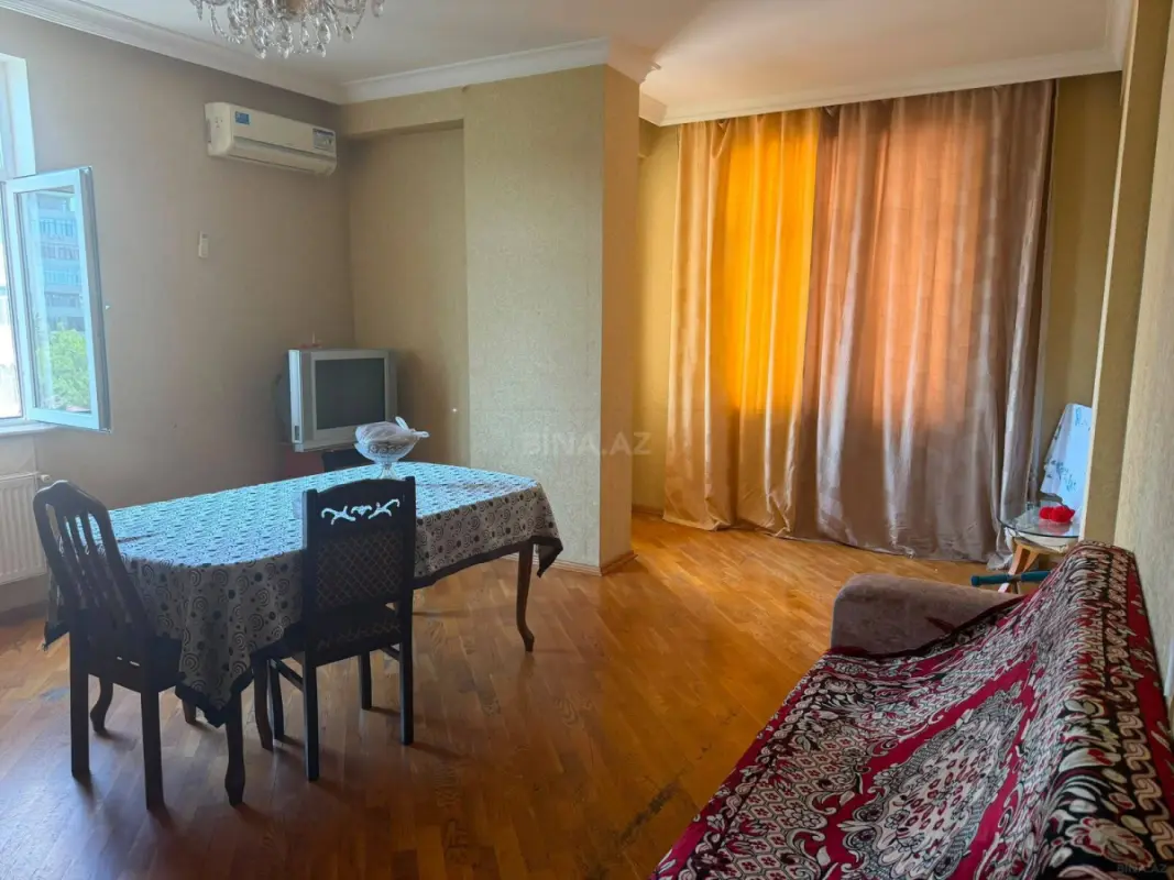 Satılır 3 otaqlı mənzil 107 m²