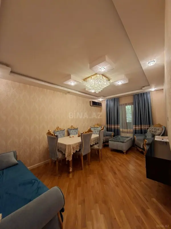 Satılır 4 otaqlı mənzil 100 m²