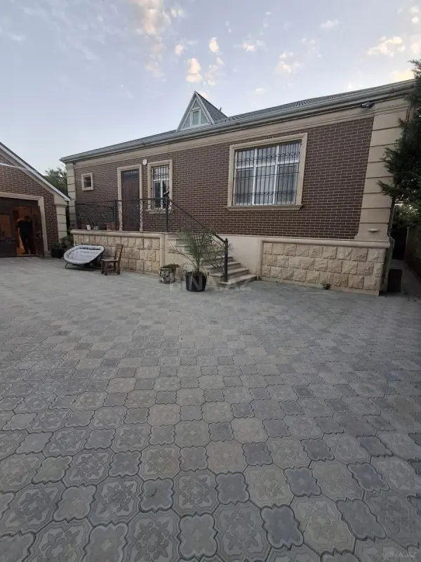 Kirayə verilir 5 otaqlı həyət evi 150 m²