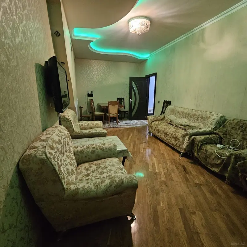 Kirayə verilir 3 otaqlı mənzil 140 m²