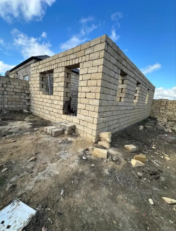 Satılır 2 otaqlı həyət evi 70 m²