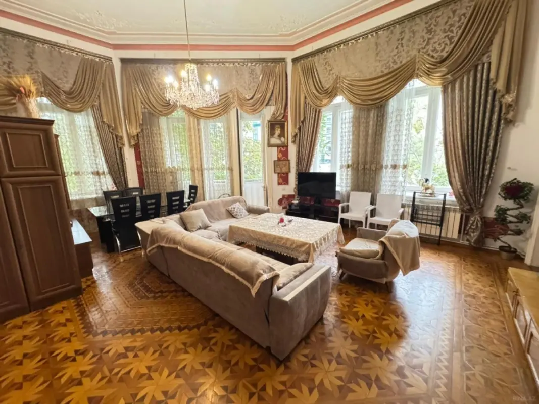Kirayə verilir 2 otaqlı mənzil 56 m²