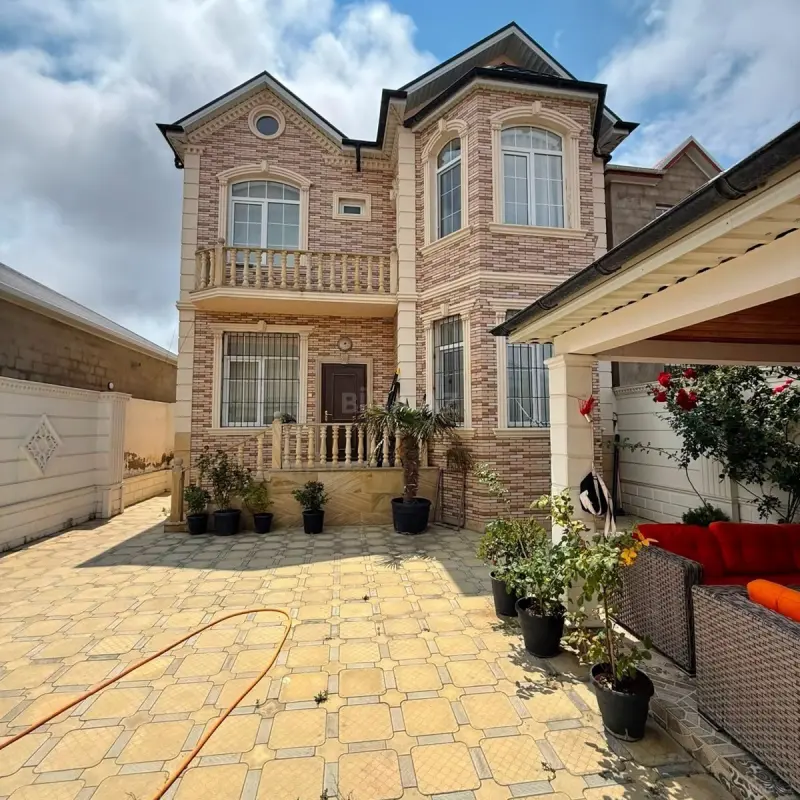 Satılır 5 otaqlı həyət evi 150 m²