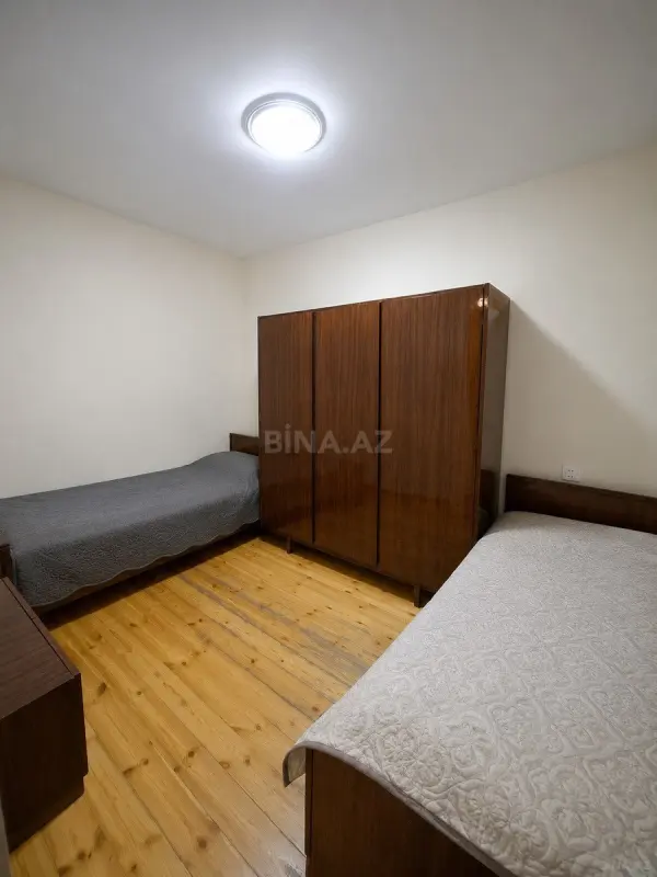Kirayə verilir 4 otaqlı mənzil 100 m²