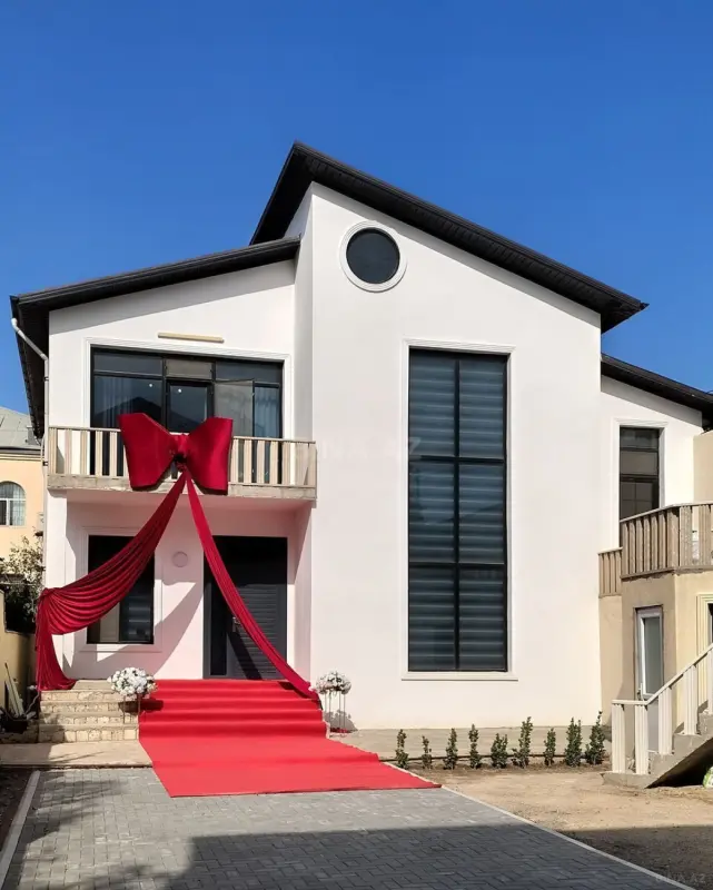 Kirayə verilir 5 otaqlı həyət evi 240 m²