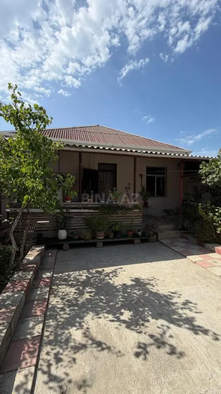 Satılır 3 otaqlı həyət evi 80 m²