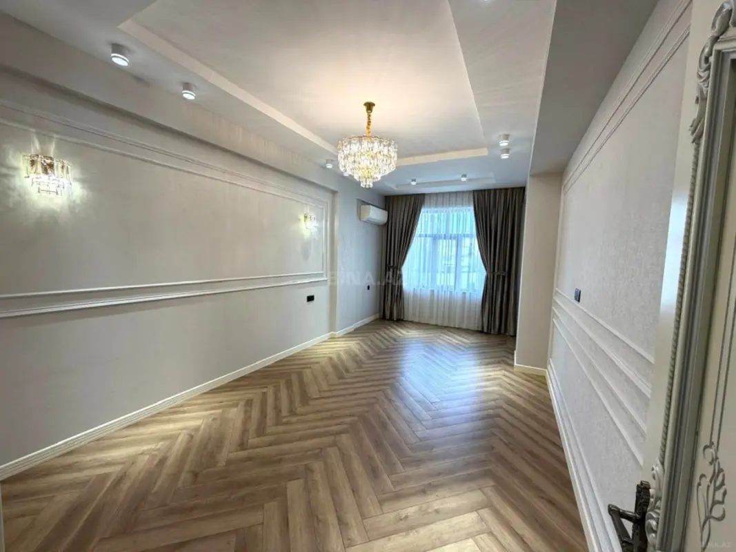 Satılır 3 otaqlı mənzil 105 m²
