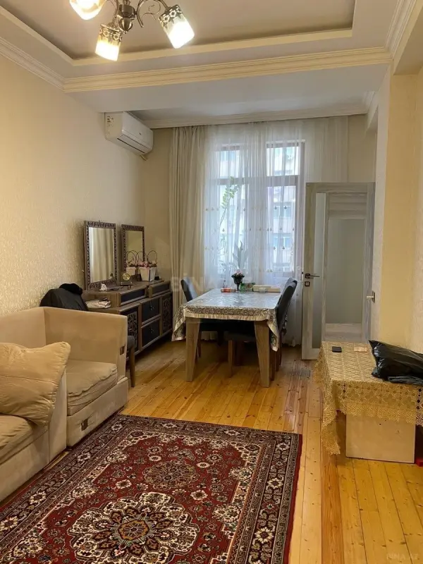 Satılır 2 otaqlı mənzil 53 m²