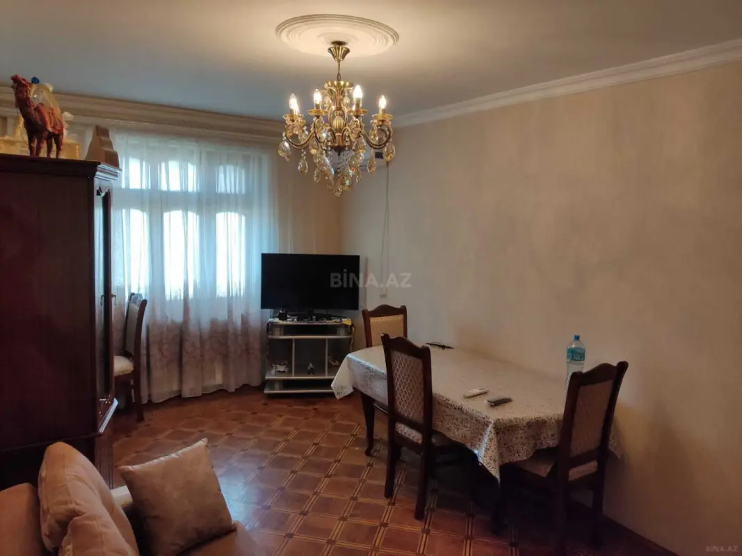 Satılır 4 otaqlı mənzil 90 m²
