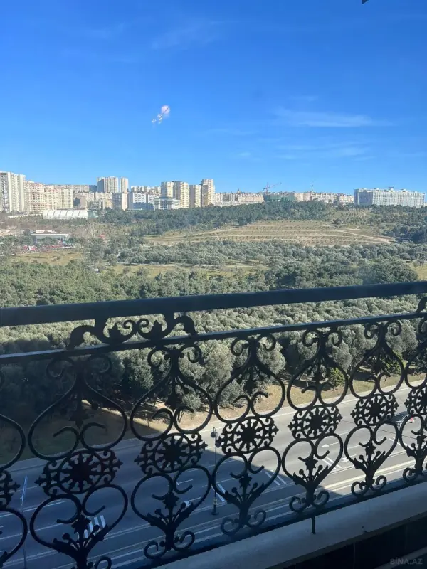 Kirayə verilir 3 otaqlı mənzil 115 m²