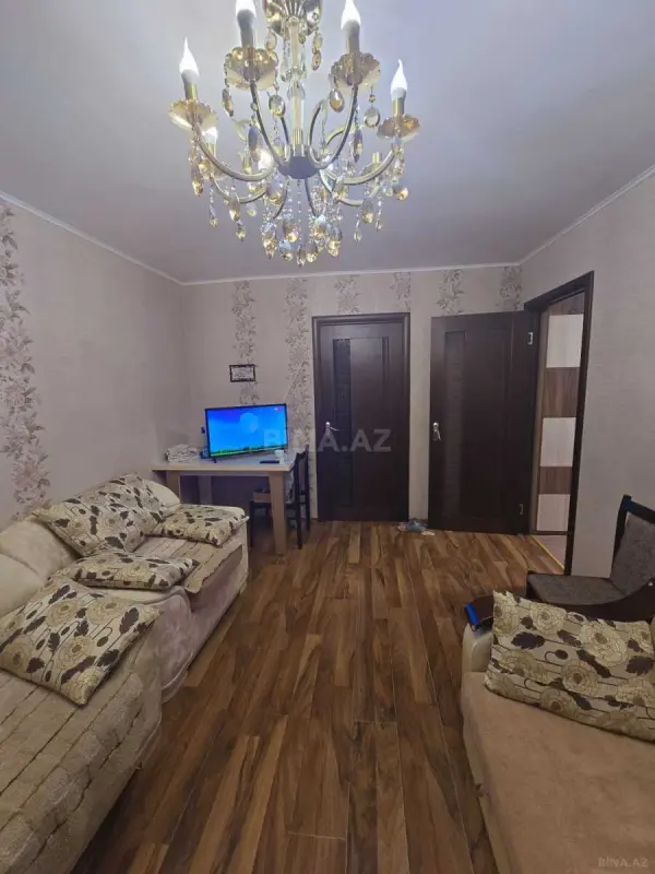 Kirayə verilir 4 otaqlı mənzil 85 m²