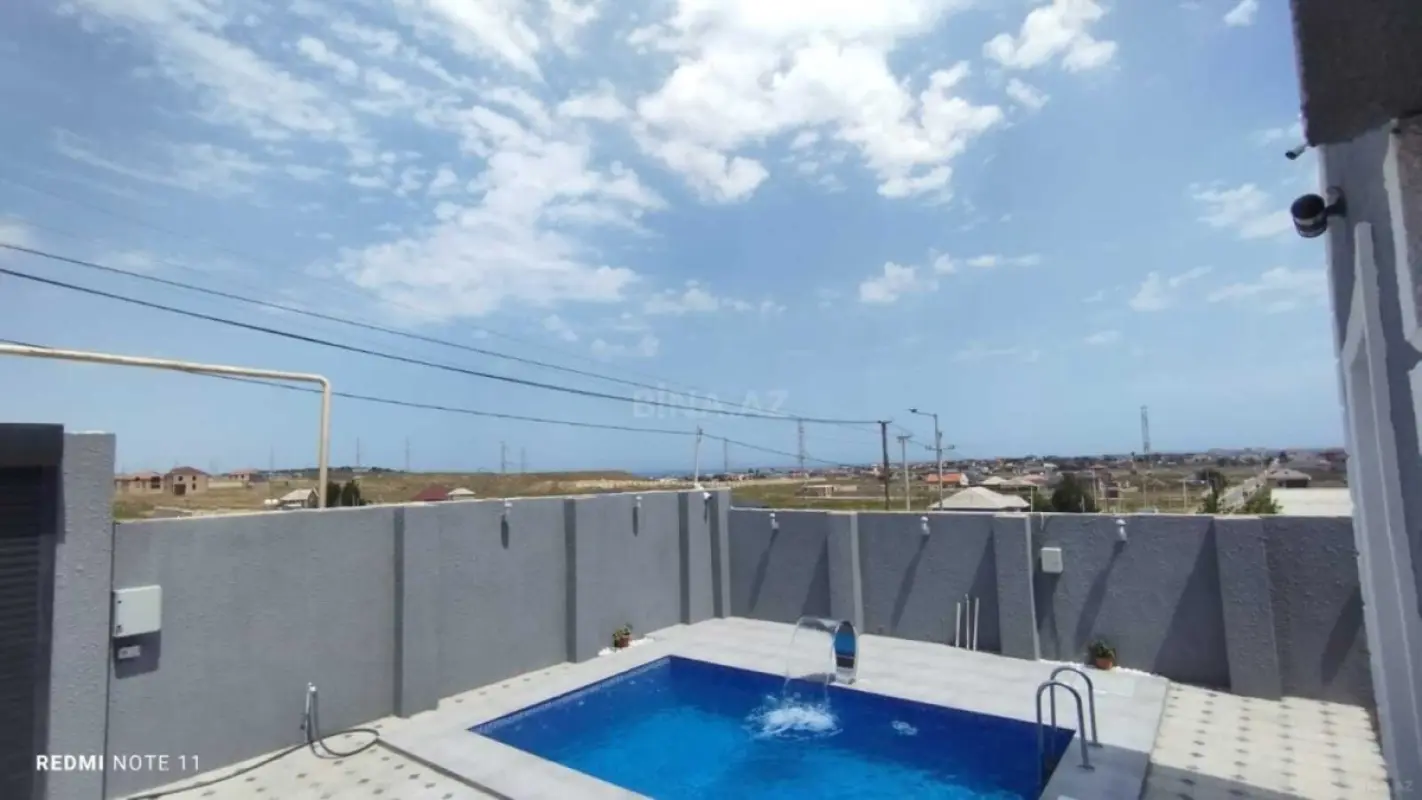 Satılır 4 otaqlı həyət evi 100 m²