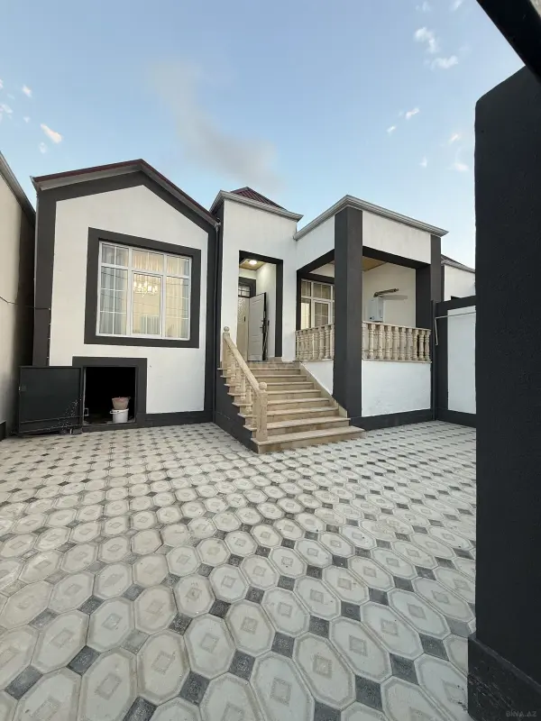 Satılır 3 otaqlı həyət evi 100 m²
