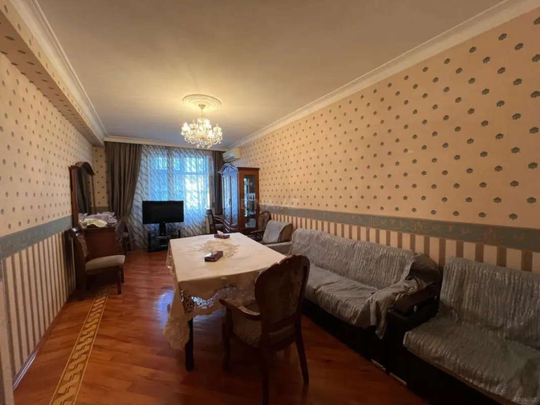 Satılır 3 otaqlı mənzil 116 m²
