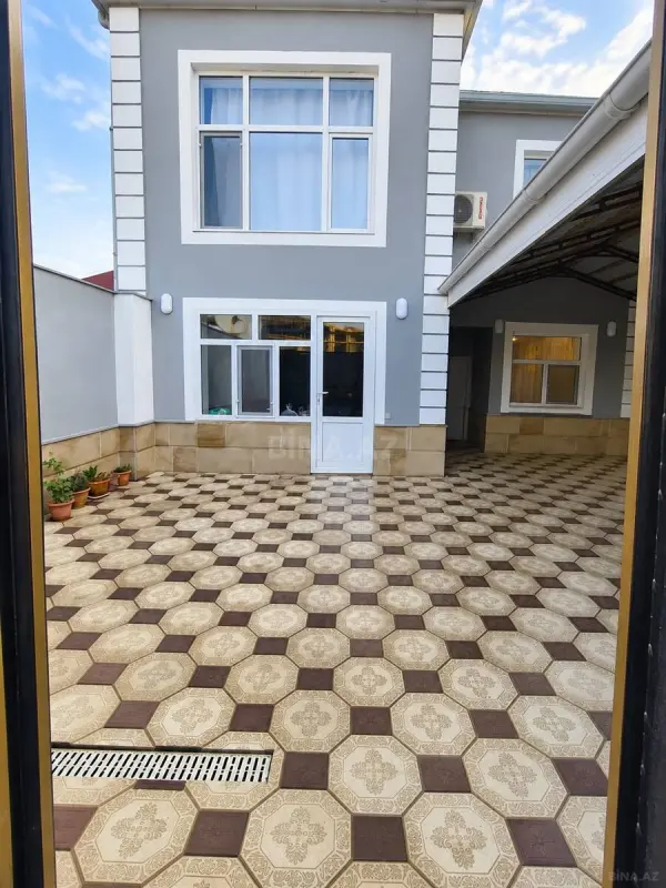 Satılır 4 otaqlı həyət evi 190 m²