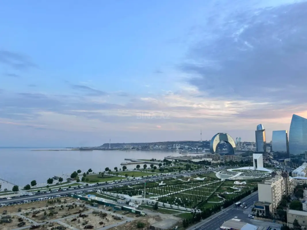 Kirayə verilir 3 otaqlı mənzil 160 m²