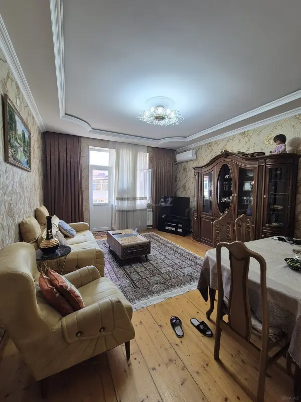 Satılır 2 otaqlı mənzil 68 m²