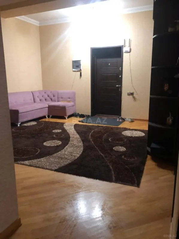 Kirayə verilir 3 otaqlı mənzil 140 m²