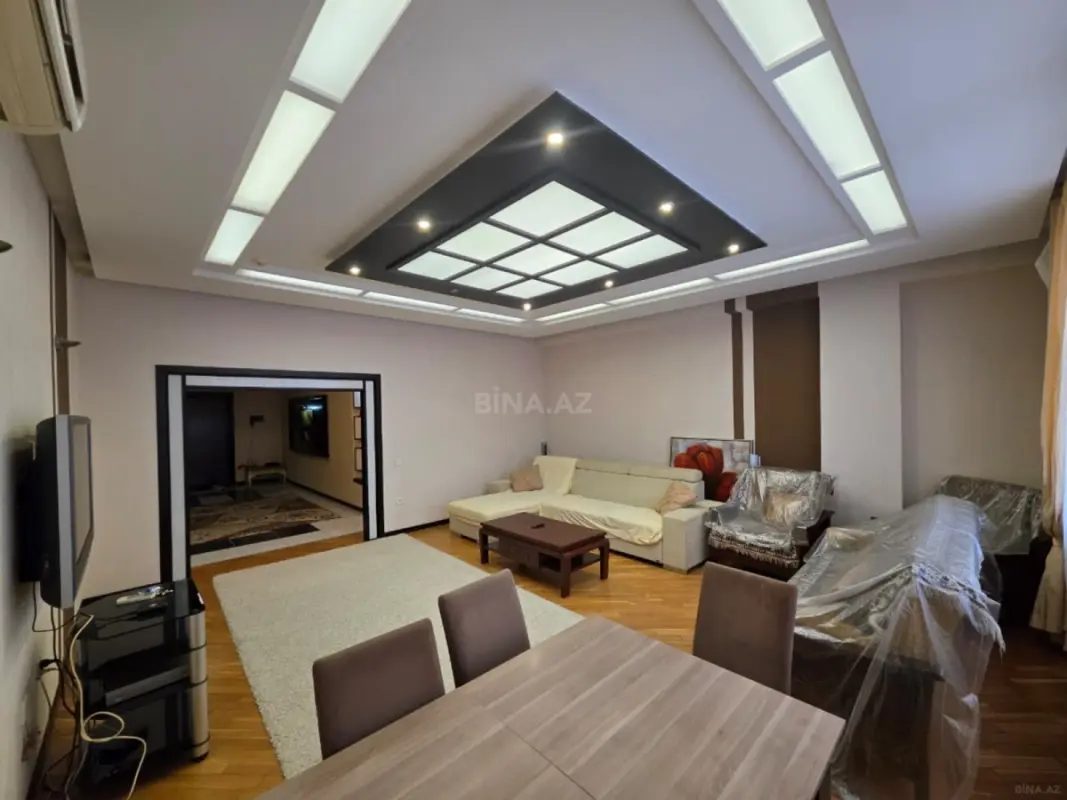 Kirayə verilir 3 otaqlı mənzil 145 m²