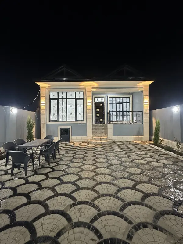 Satılır 3 otaqlı həyət evi 100 m²
