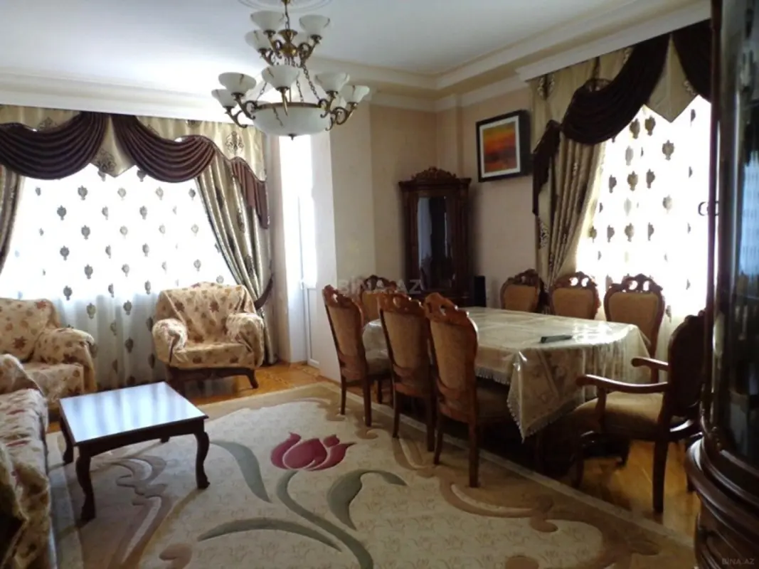 Kirayə verilir 3 otaqlı mənzil 120 m²