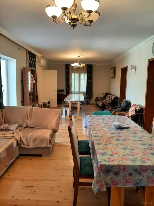 Satılır 4 otaqlı həyət evi 100 m²