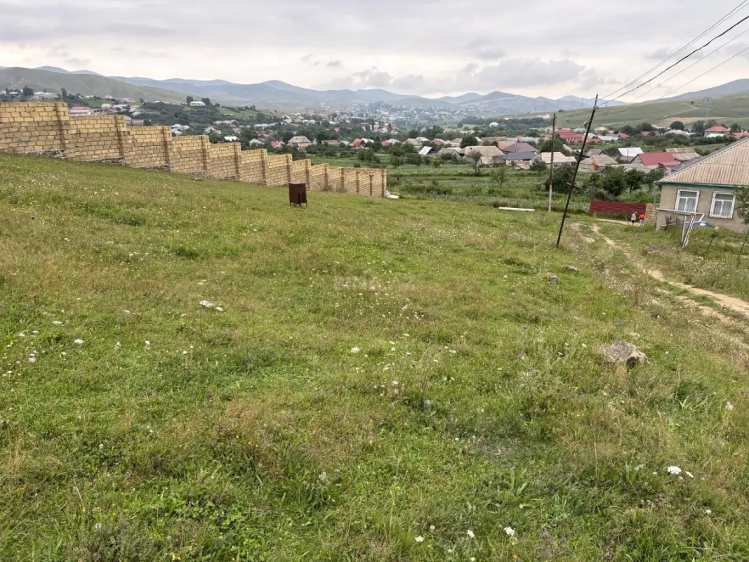 Satılır torpaq sahəsi 10 m²