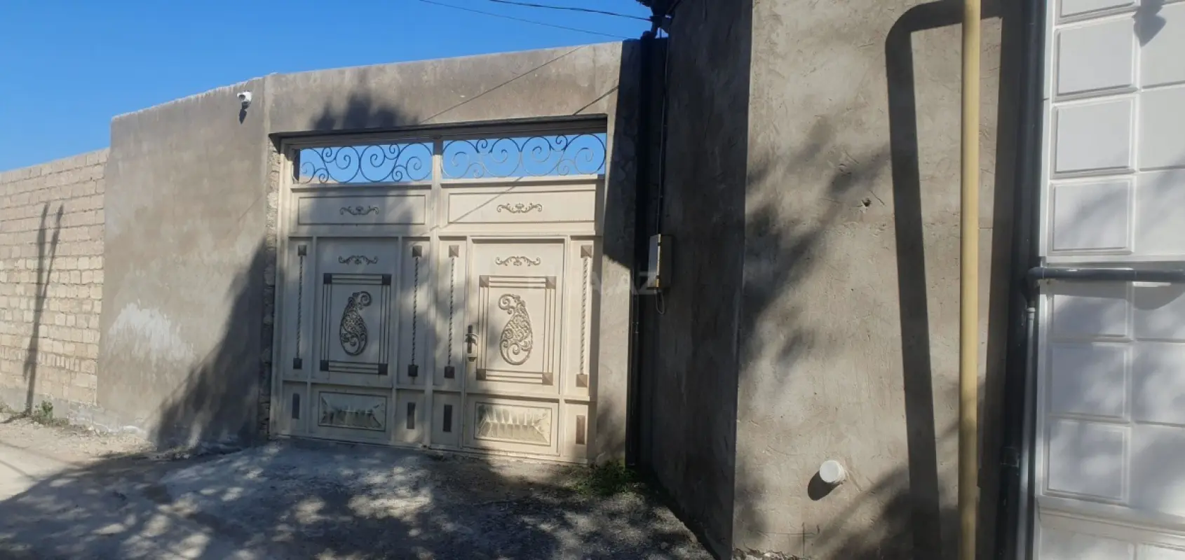 Satılır 5 otaqlı həyət evi 210 m²
