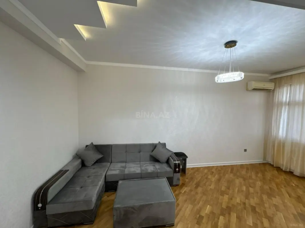 Kirayə verilir 2 otaqlı mənzil 75 m²