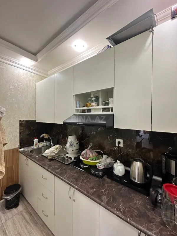 Satılır obyekt 1100 m²