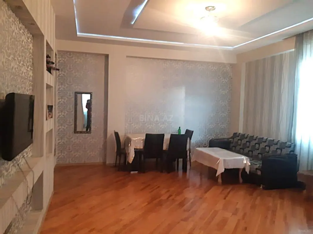 Kirayə verilir 2 otaqlı mənzil 100 m²