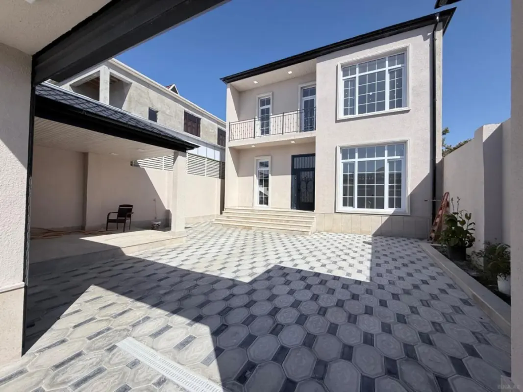 Satılır 4 otaqlı həyət evi 200 m²