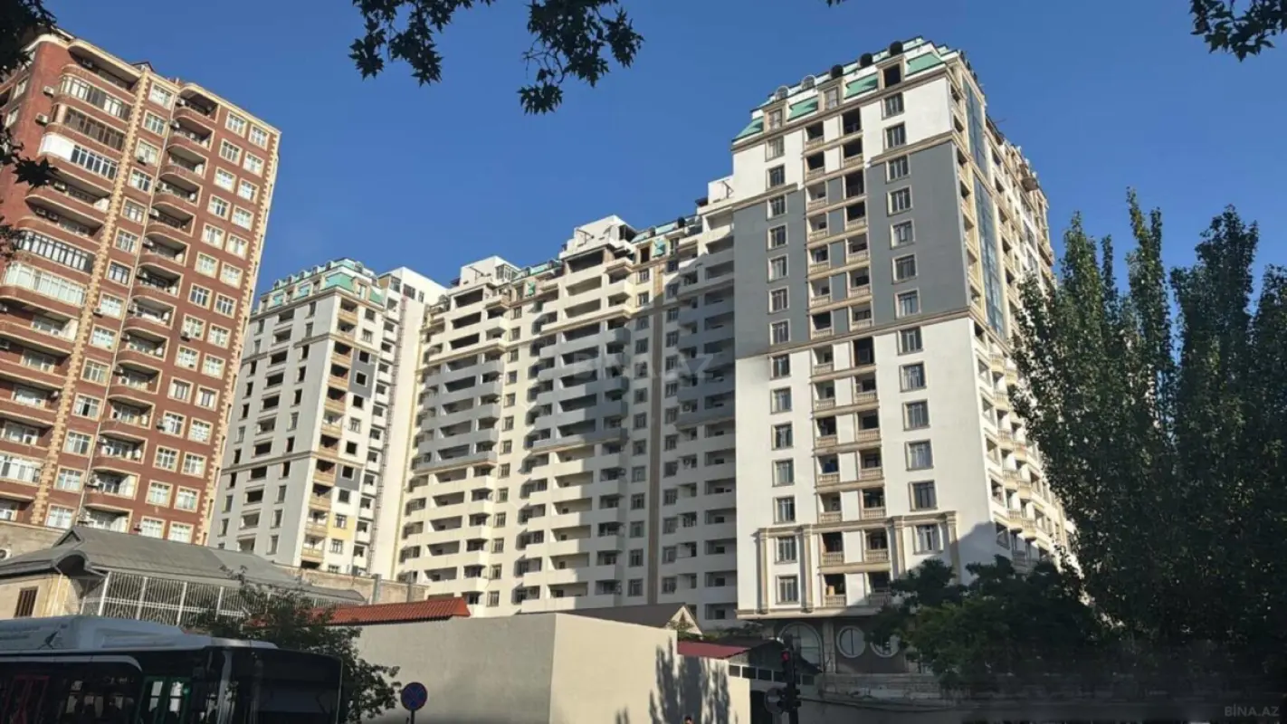 Satılır 2 otaqlı mənzil 75 m²