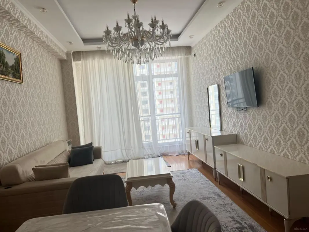 Kirayə verilir 3 otaqlı mənzil 120 m²