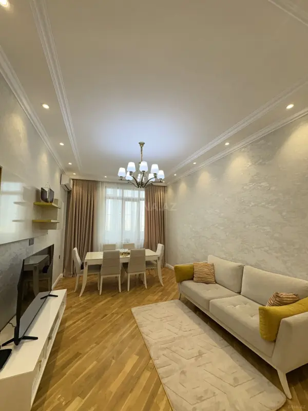 Satılır 3 otaqlı mənzil 90 m²