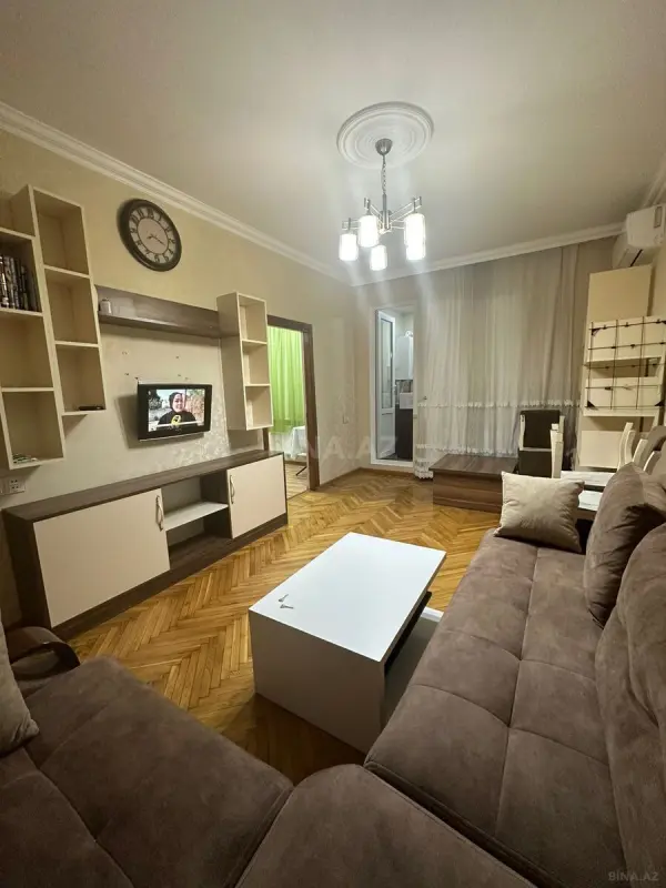 Kirayə verilir 2 otaqlı mənzil 55 m²
