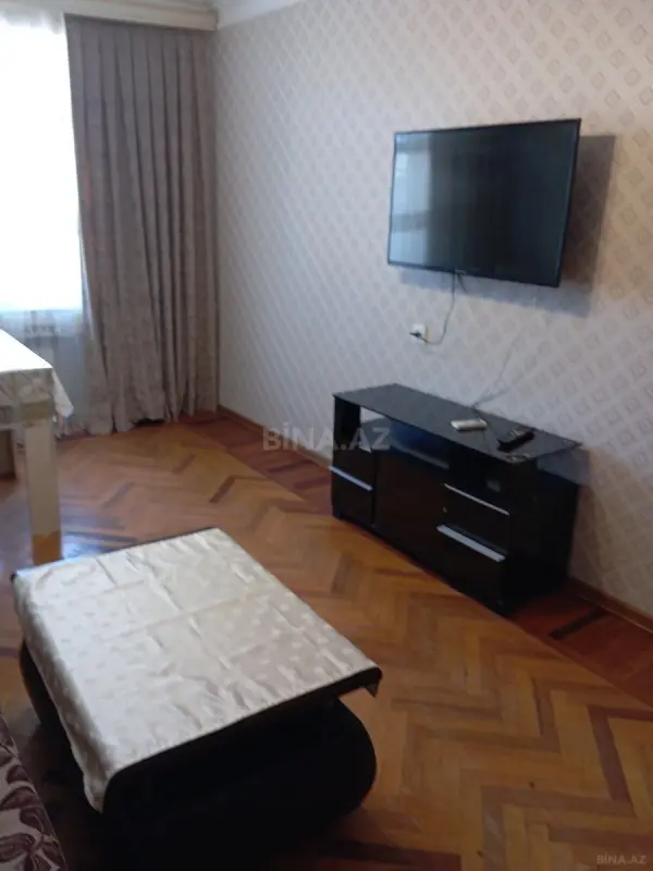 Kirayə verilir 2 otaqlı mənzil 57 m²