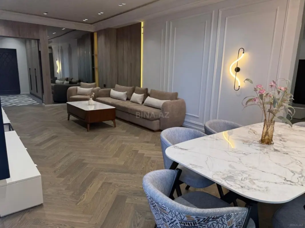 Kirayə verilir 2 otaqlı mənzil 80 m²