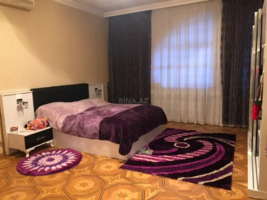 Kirayə verilir 3 otaqlı mənzil 140 m²