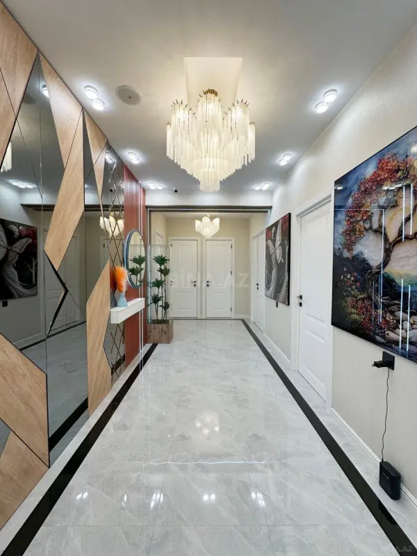 Satılır 3 otaqlı mənzil 110 m²