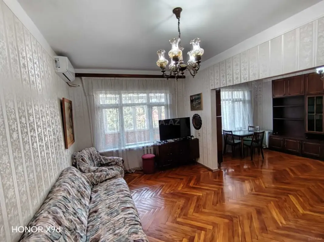 Kirayə verilir 3 otaqlı mənzil 110 m²
